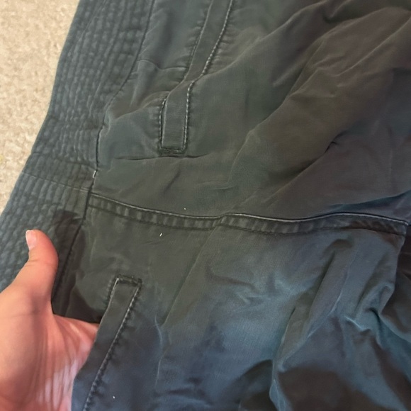 Y2K women’s Green Cargo Capri Mid to Low Rise Pants - Picture 7 of 10